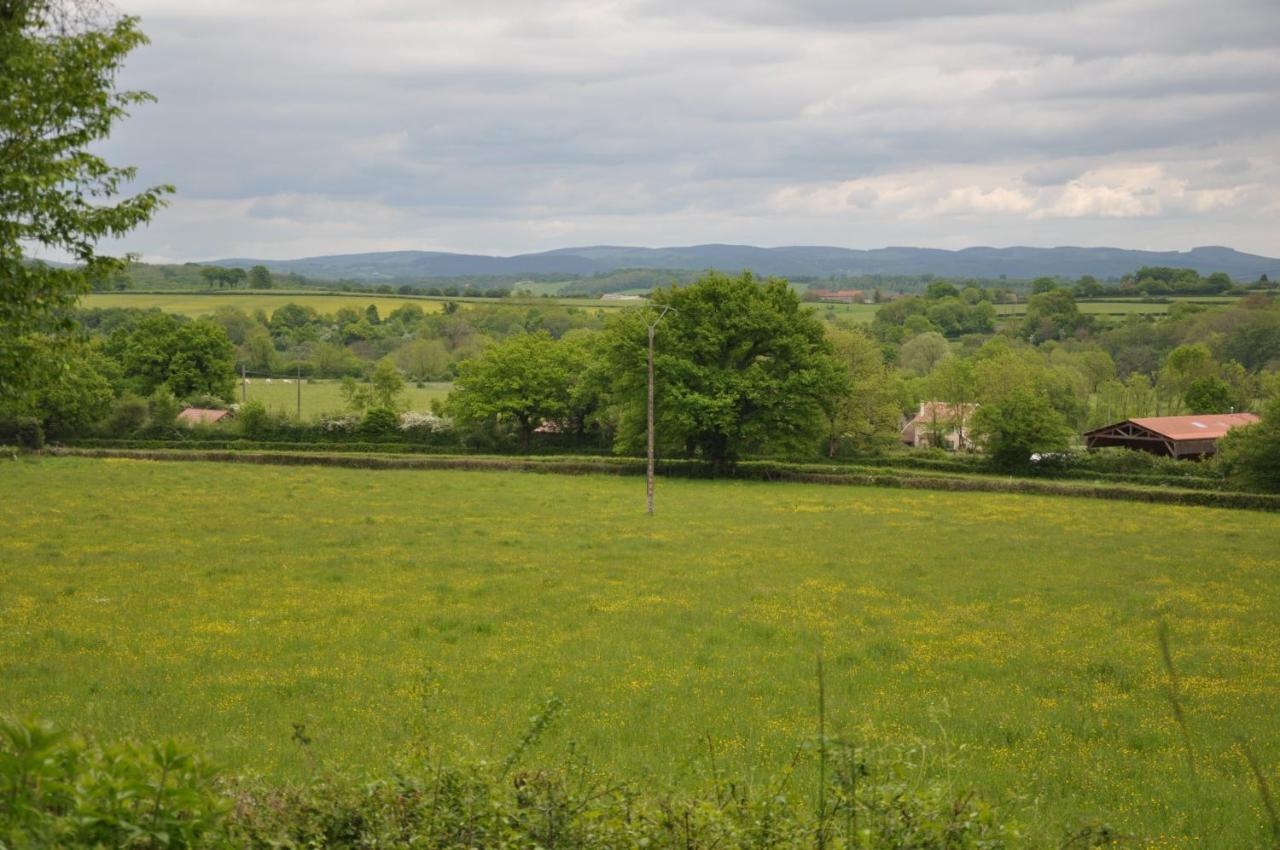 Canal Du Nivernais Gites Le Champ Radis Marigny-sur-Yonne Exterior foto
